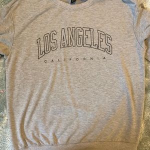 Los Angeles crew neck. Size M